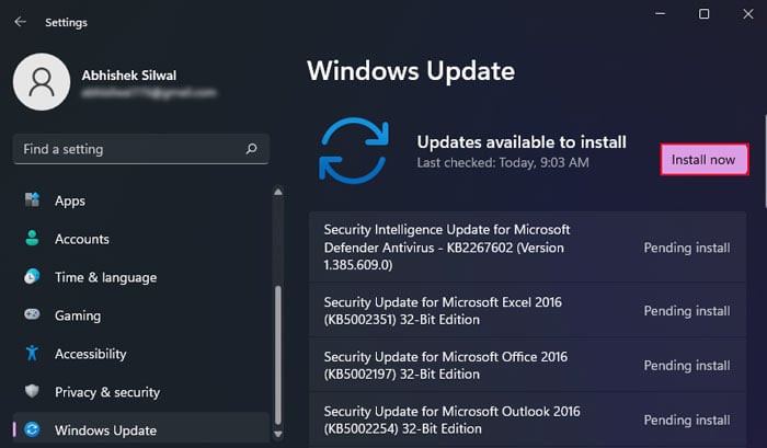 Warten Sie, während die Updates heruntergeladen und installiert werden.
Starten Sie Ihren Computer neu, wenn dazu aufgefordert wird.